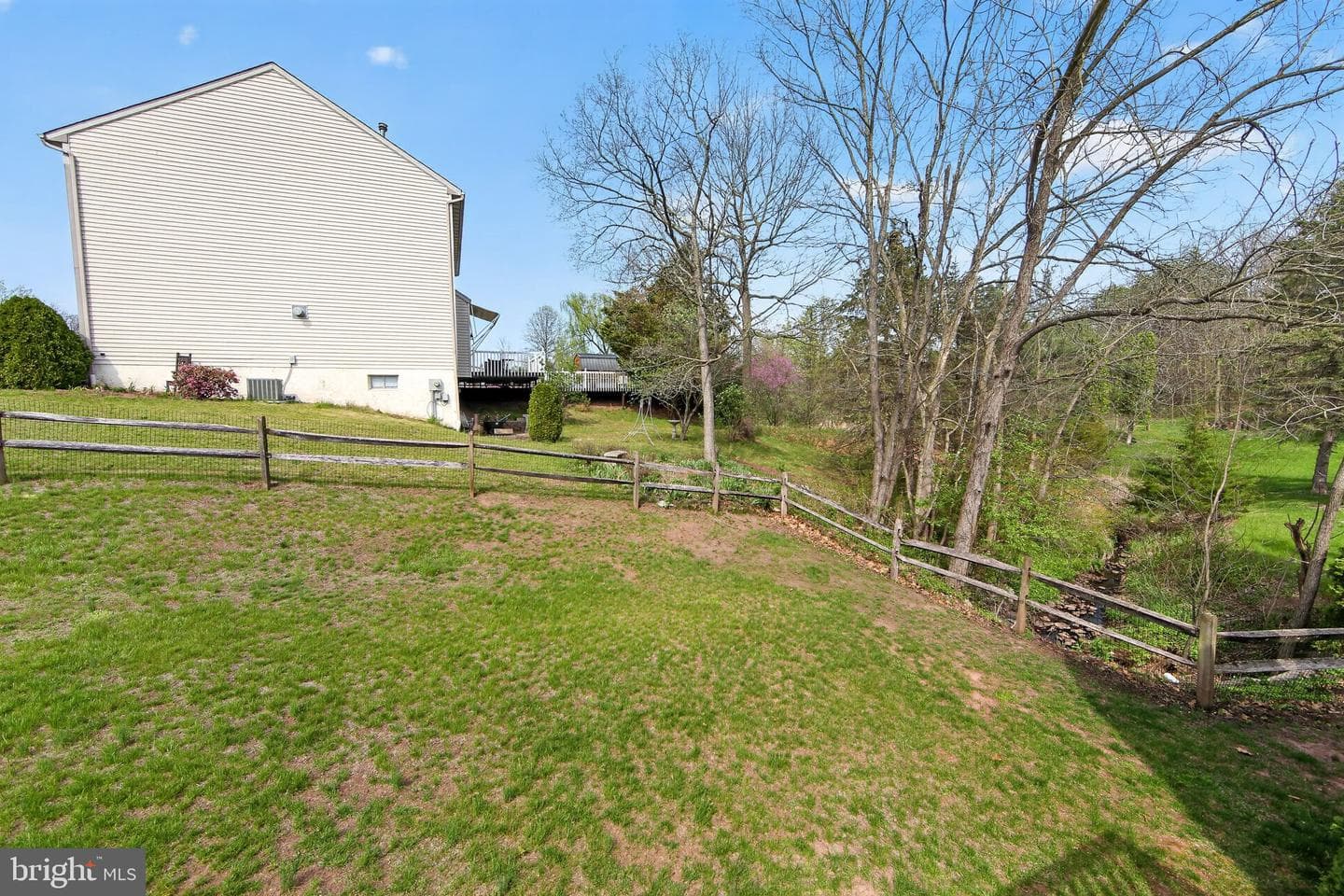 401 Russell Avenue photo 38