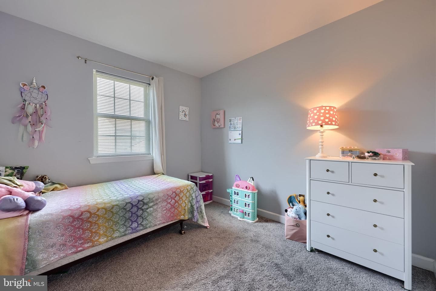 105 Canberra photo 25