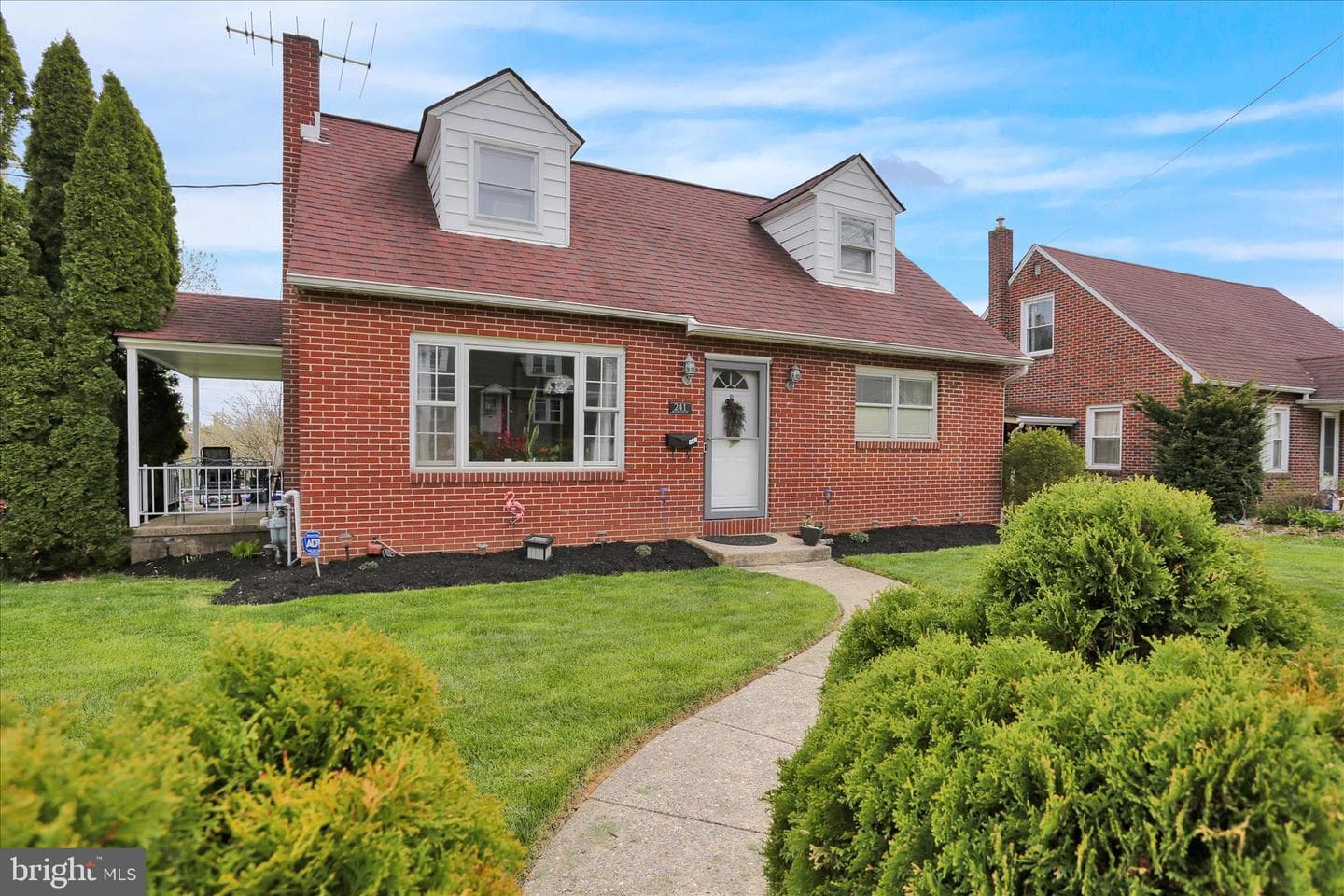 241 Mcclellan Street photo 5