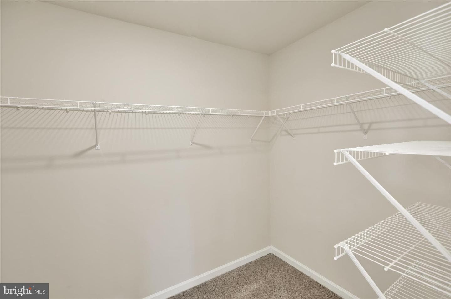 114 Teaberry Court photo 32