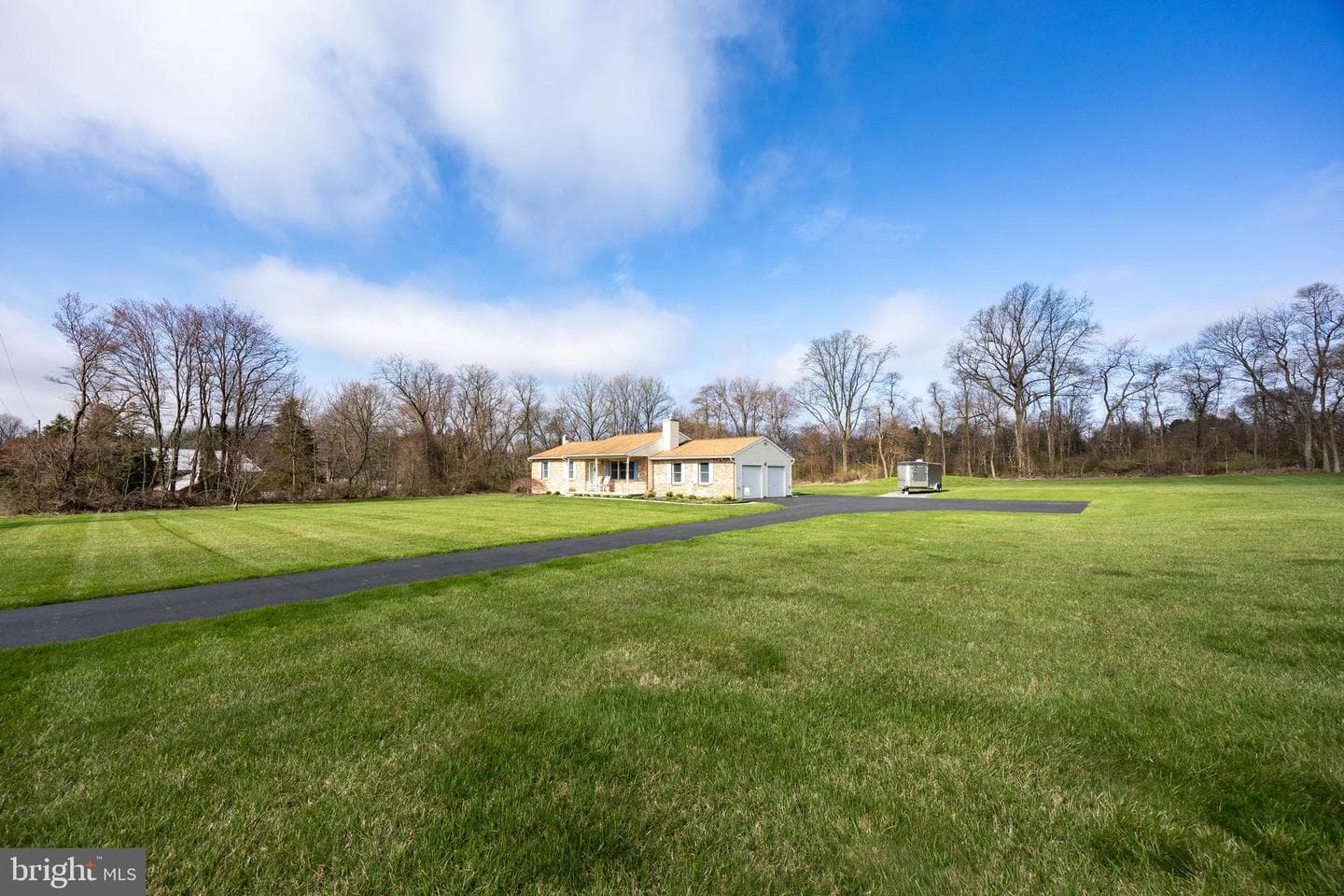 28 Lobachsville Road photo 4