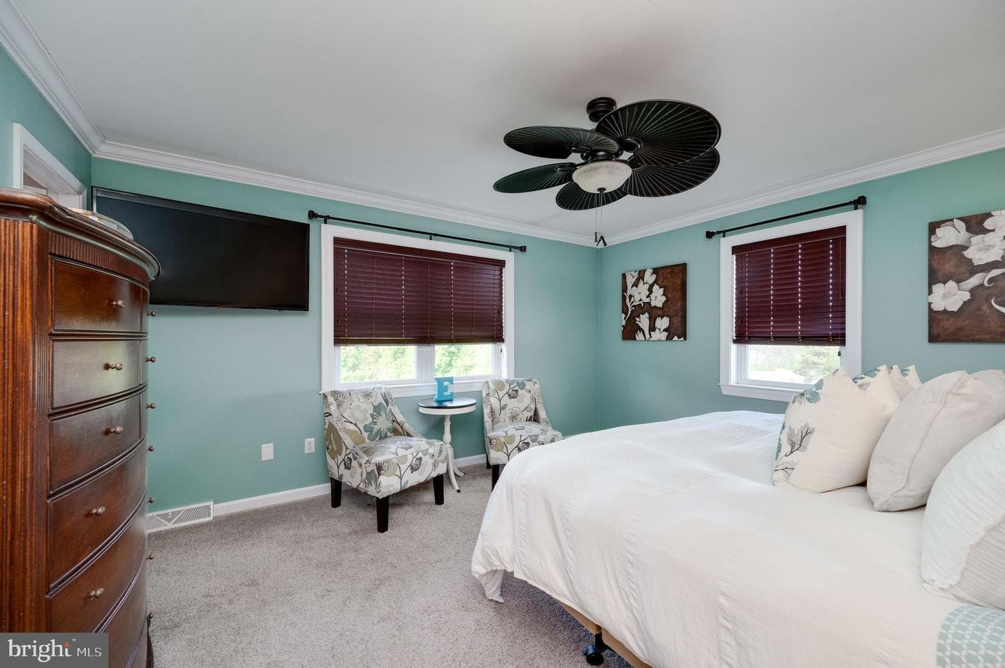 212 Crystal Circle photo 32