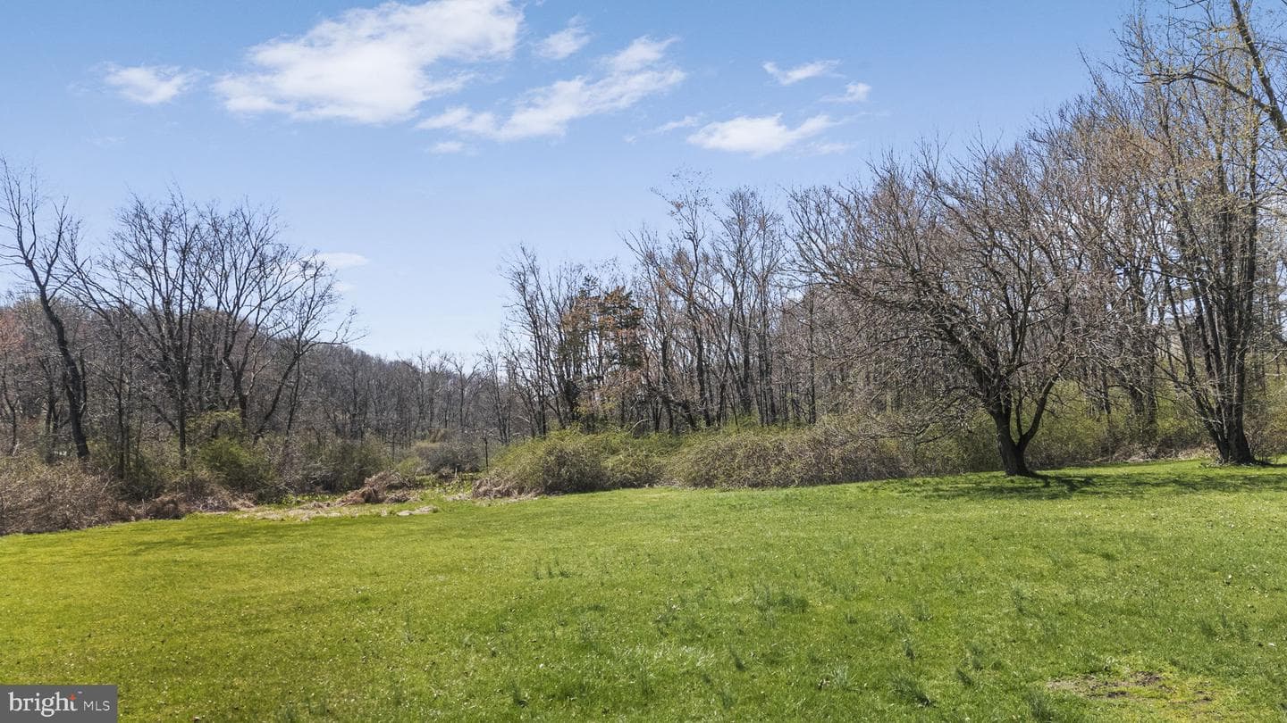 326 Vinemont Road photo 21