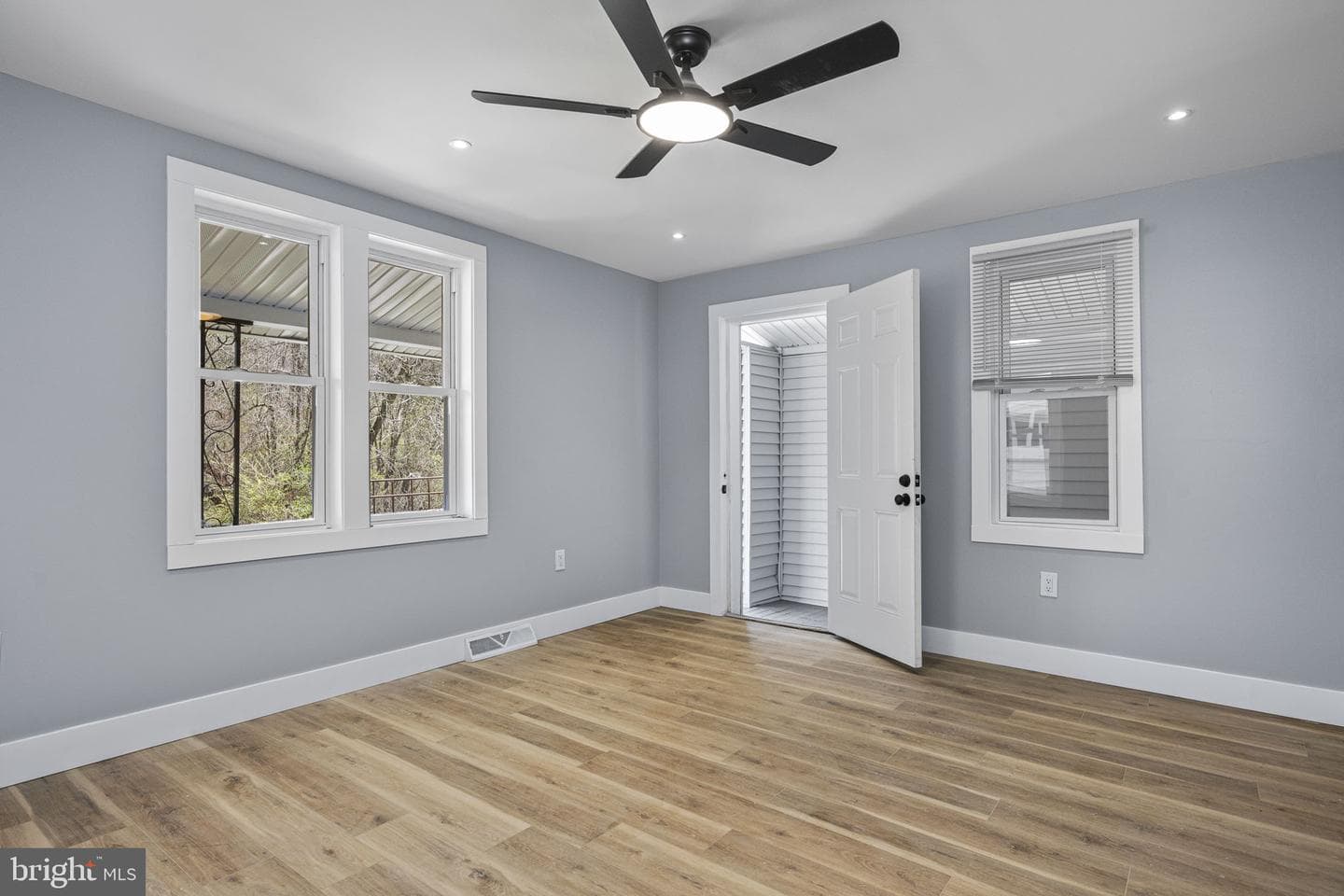 326 Vinemont Road photo 8