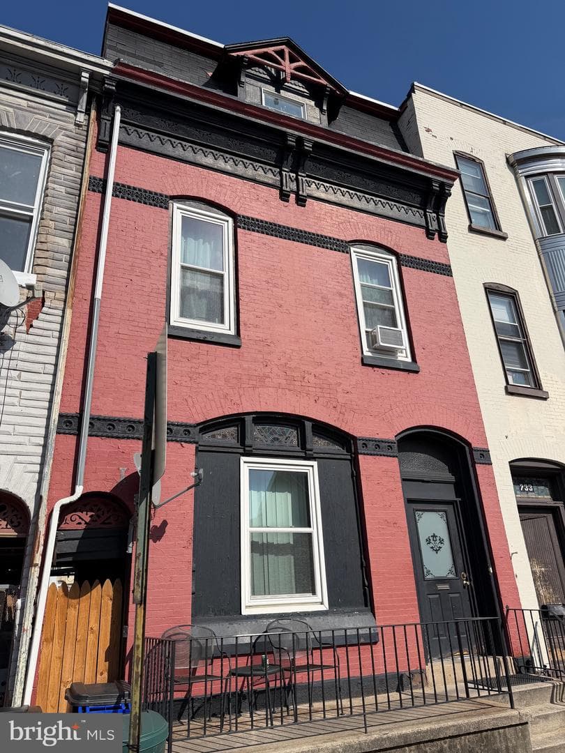 735 N 9th Street, Reading