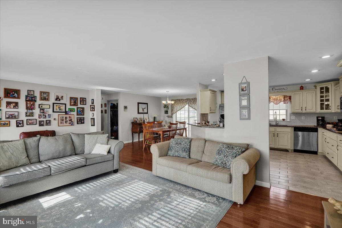 132 Strausser Road photo 12