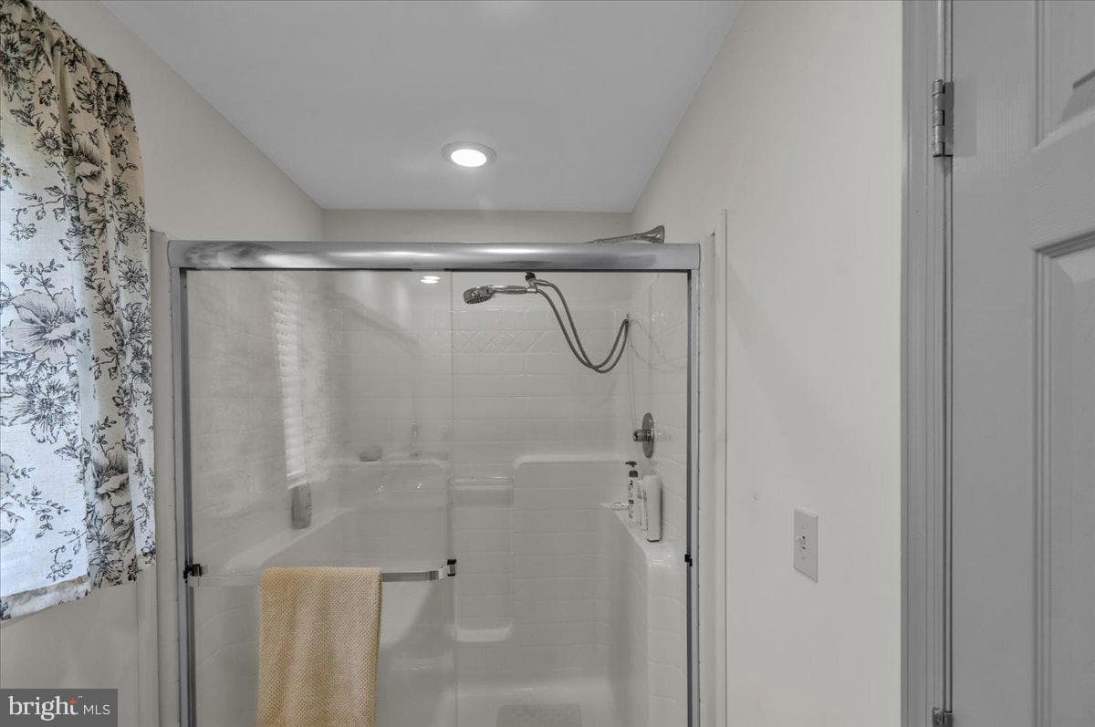 132 Strausser Road photo 16