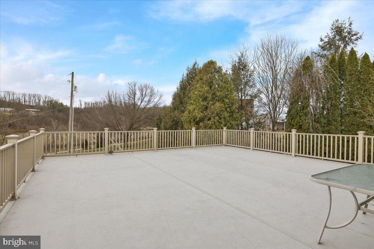 132 Strausser Road photo 43
