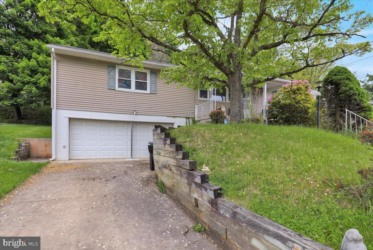 1530 Kramer Avenue photo 3