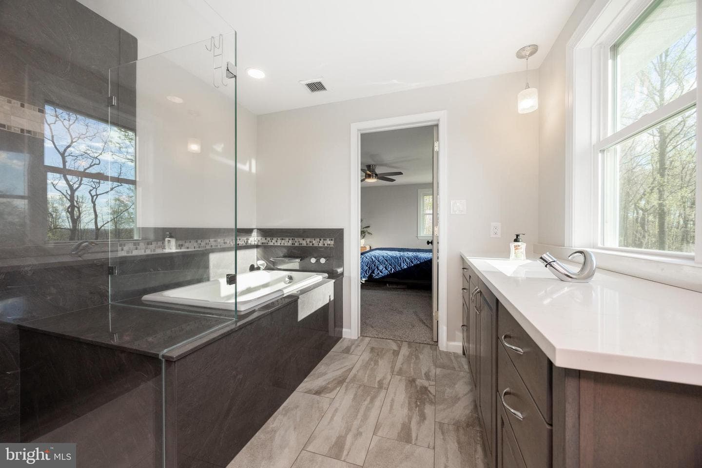 49 Park Road photo 22