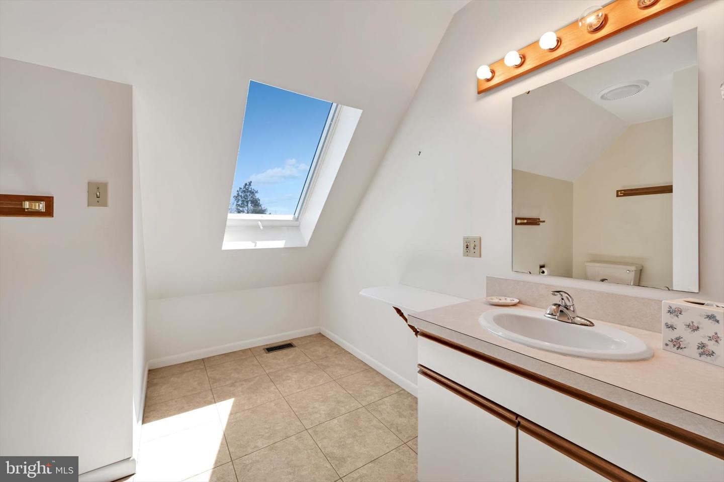 57 Arboretum Road photo 46
