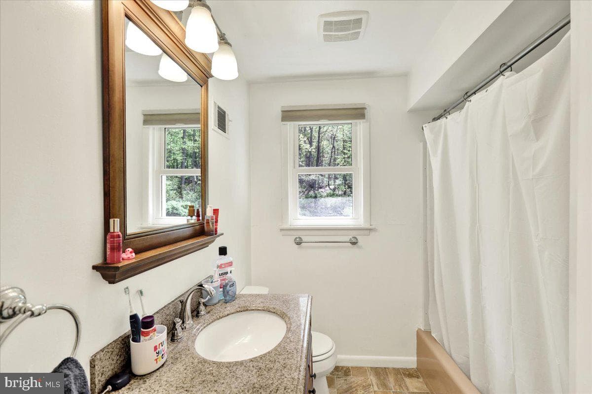 342 Preston Road photo 18