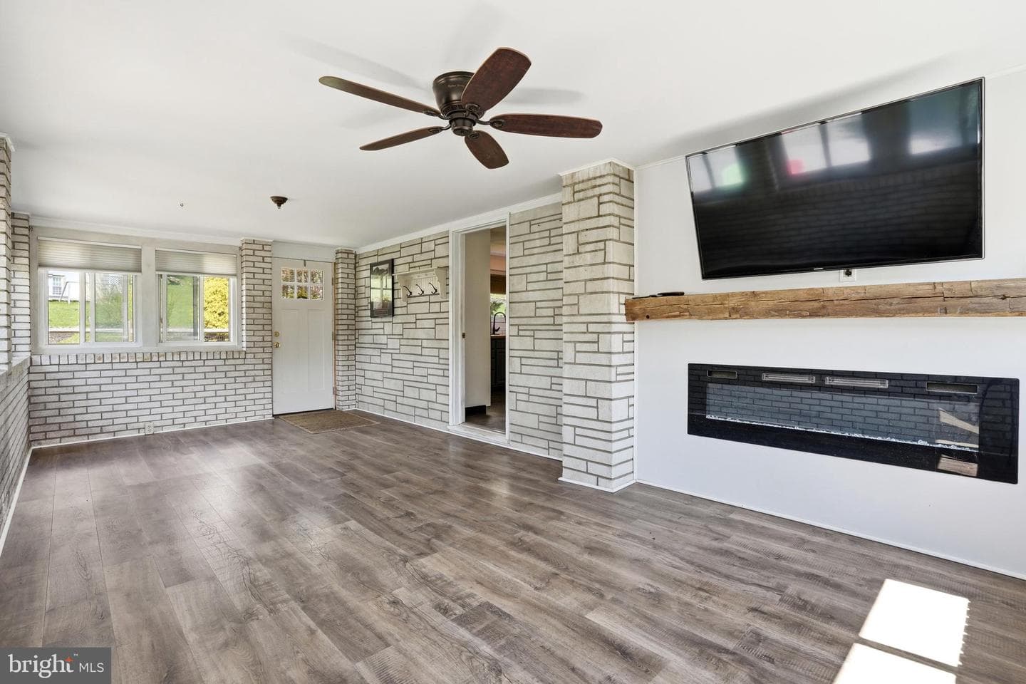 238 Kemp Road photo 8