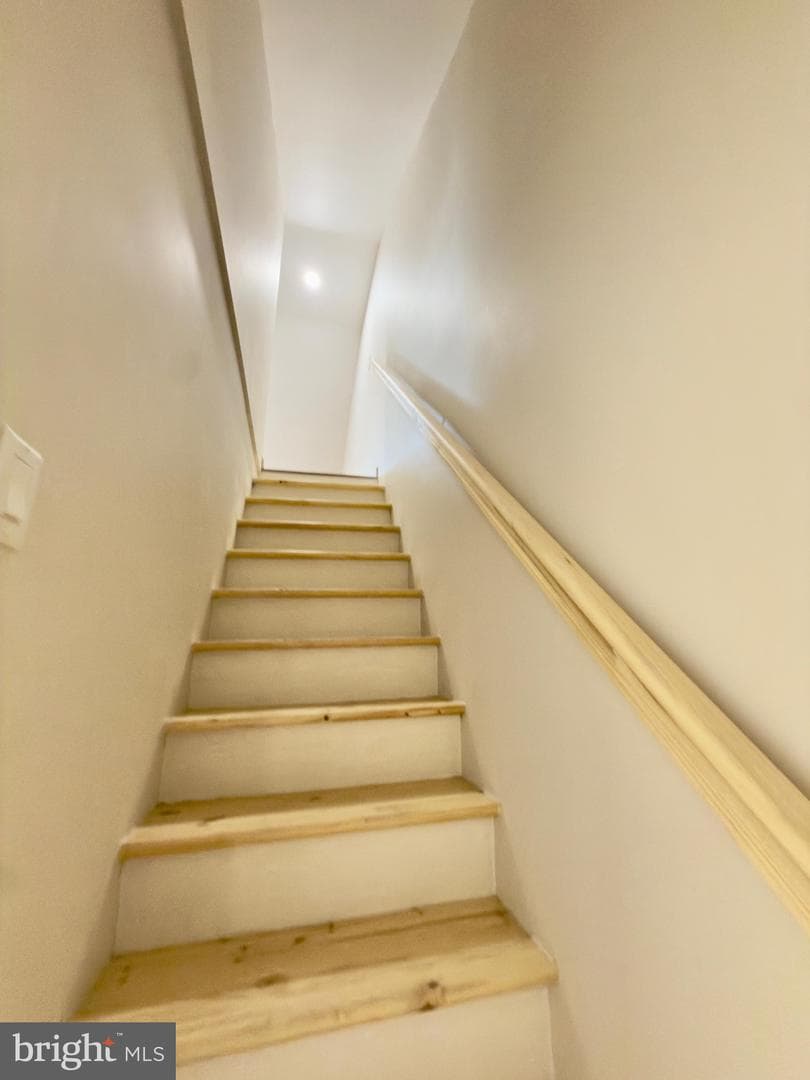 430 Bingaman Street photo 27