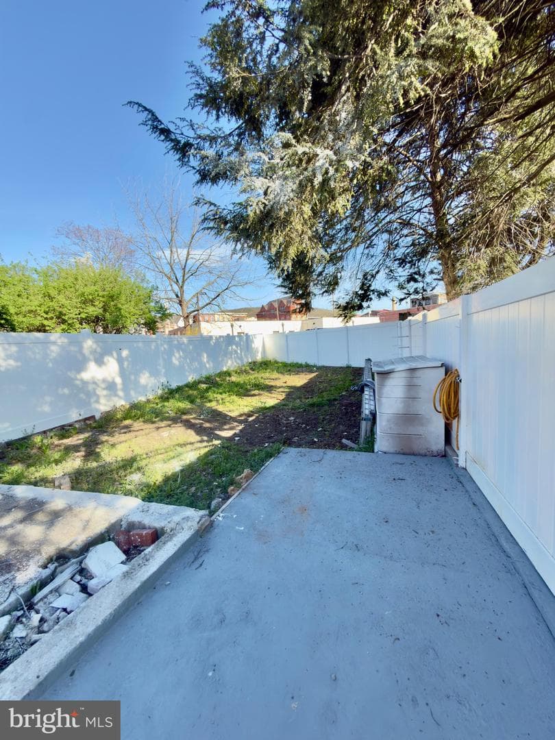 430 Bingaman Street photo 33