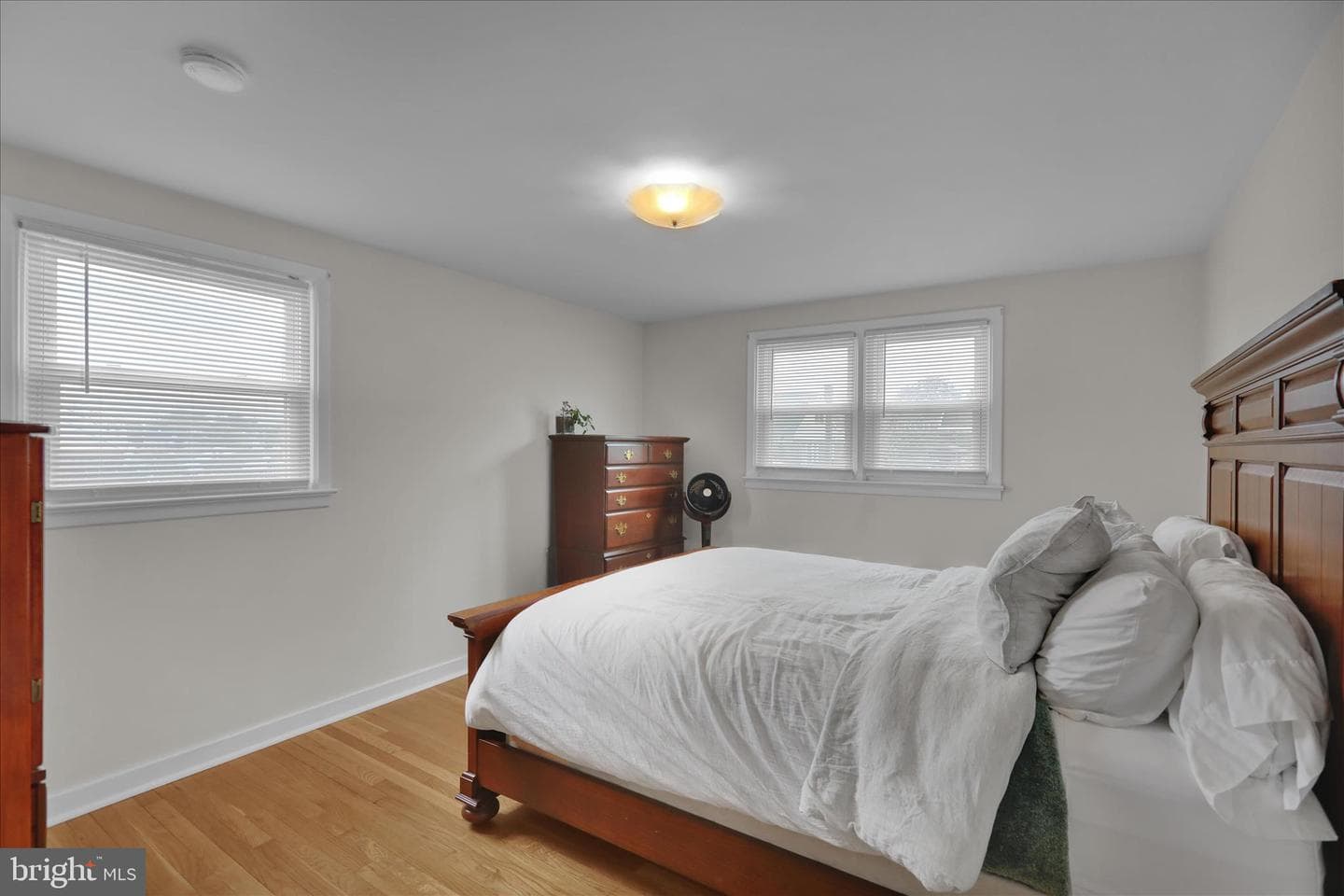 3357 Sheidy Avenue photo 17