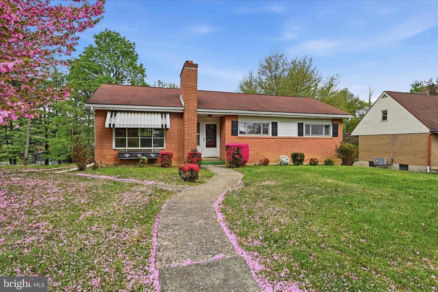 904 Crestview Avenue photo 2