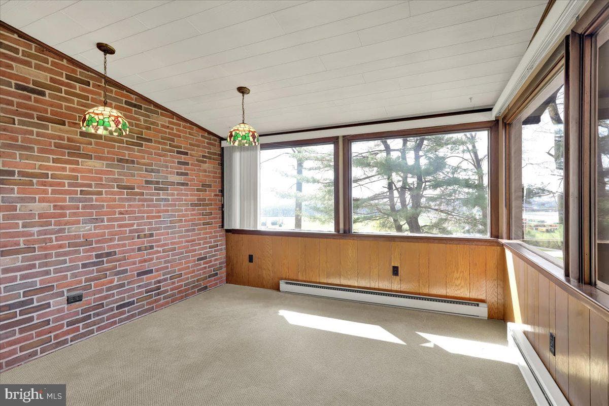 12 Moser Lane photo 21