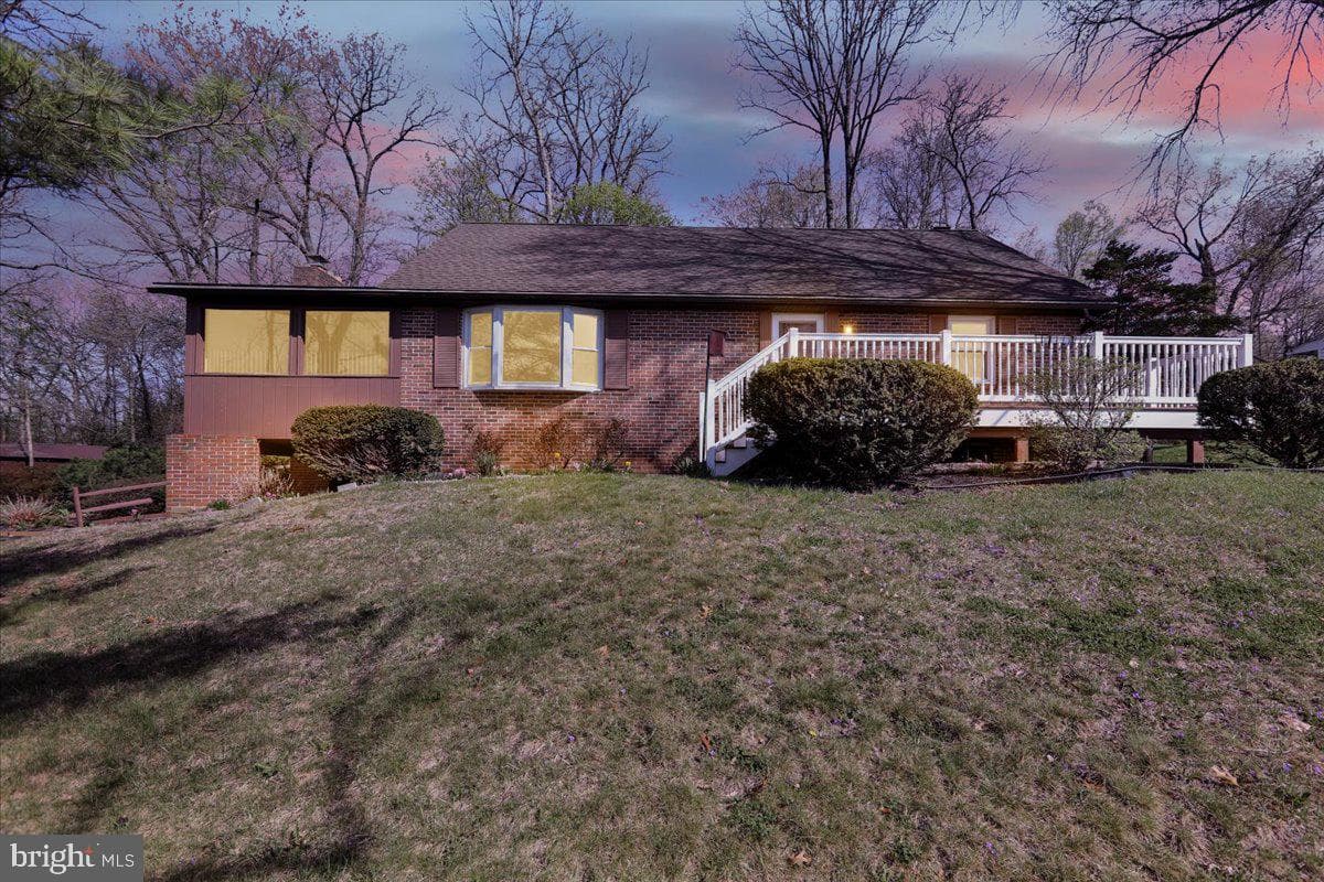 12 Moser Lane photo 41