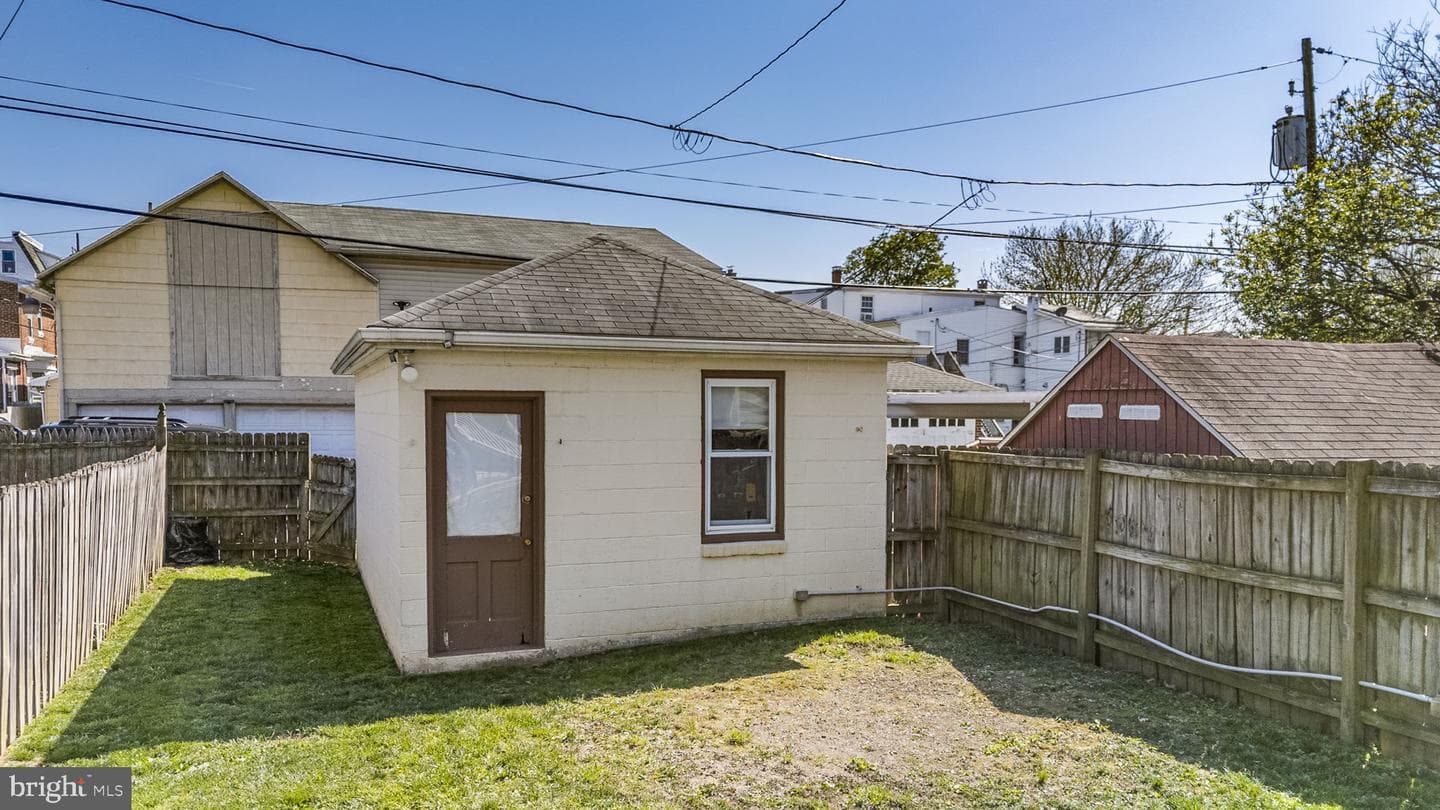 2116 Noble Street photo 29