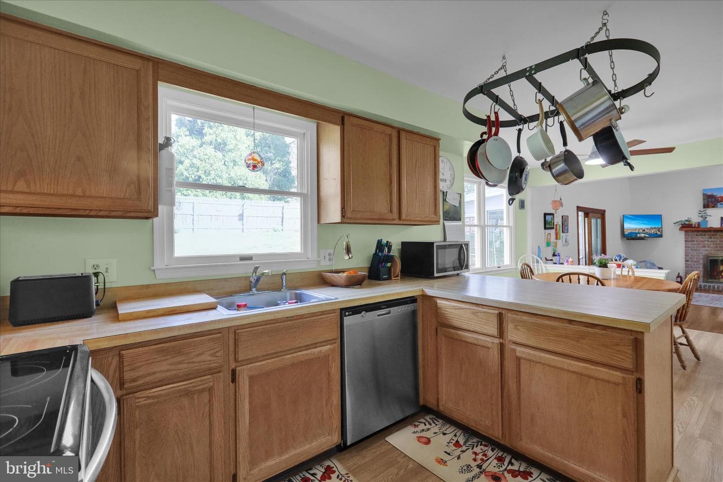 1007 Pepper Ridge Drive photo 4