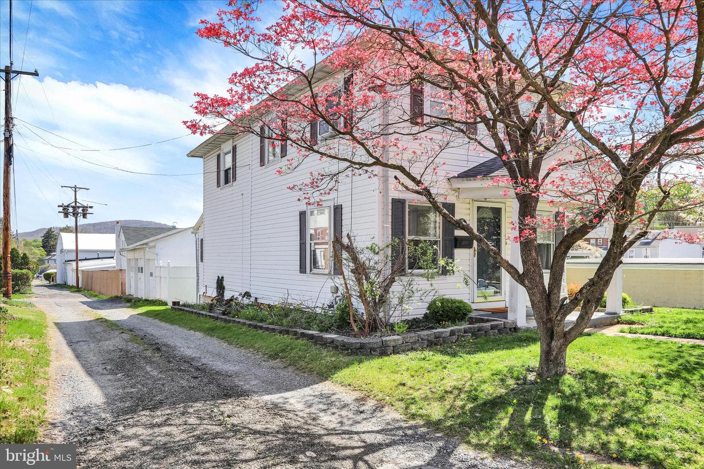 111 Baker Avenue photo 20