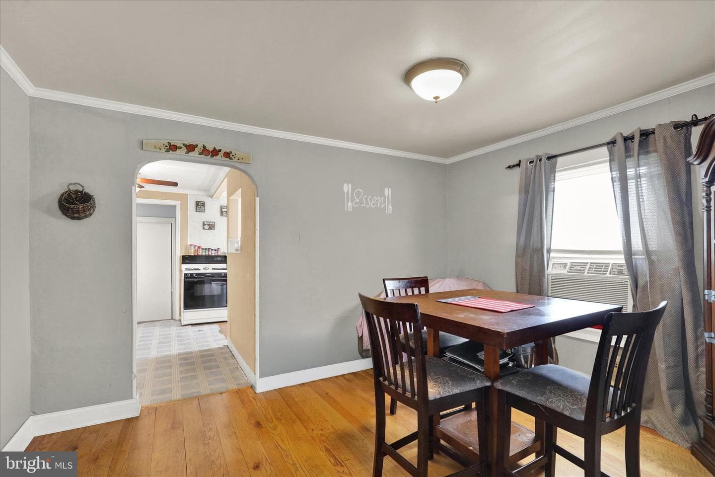 111 Baker Avenue photo 6