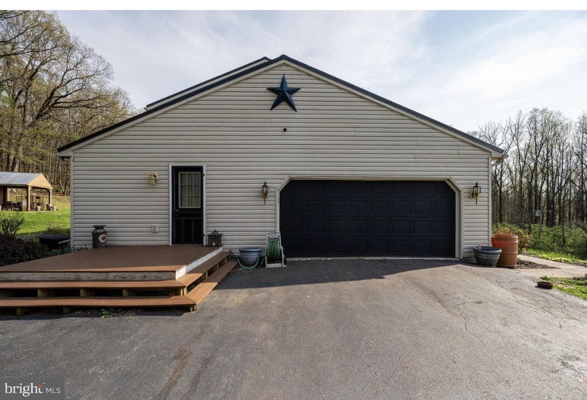 75 Clemens Road photo 14