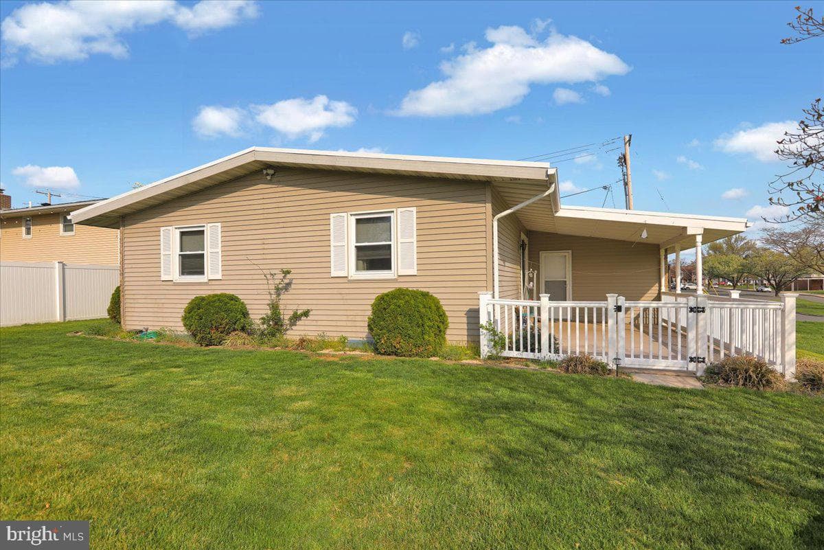 112 Brown Street photo 4