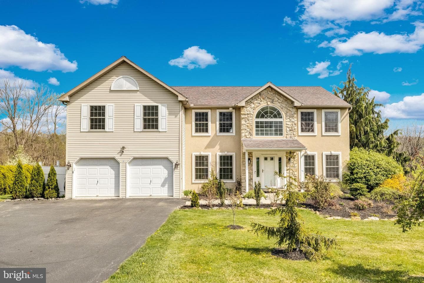 18 Ridge Crest Drive