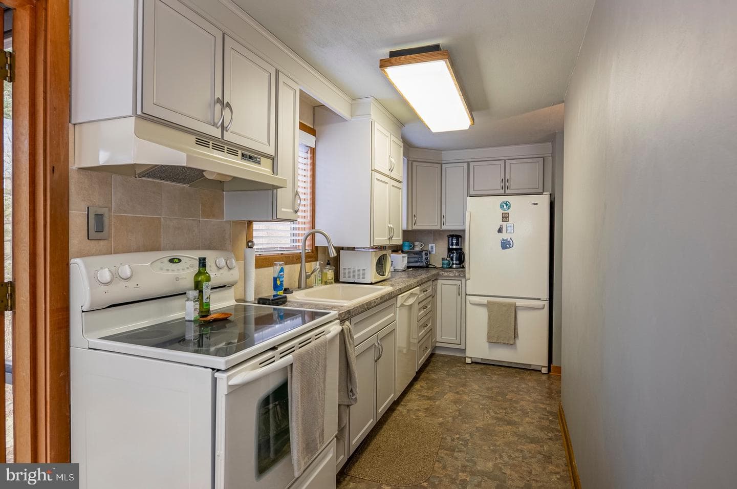 23 Drumheller Drive photo 16