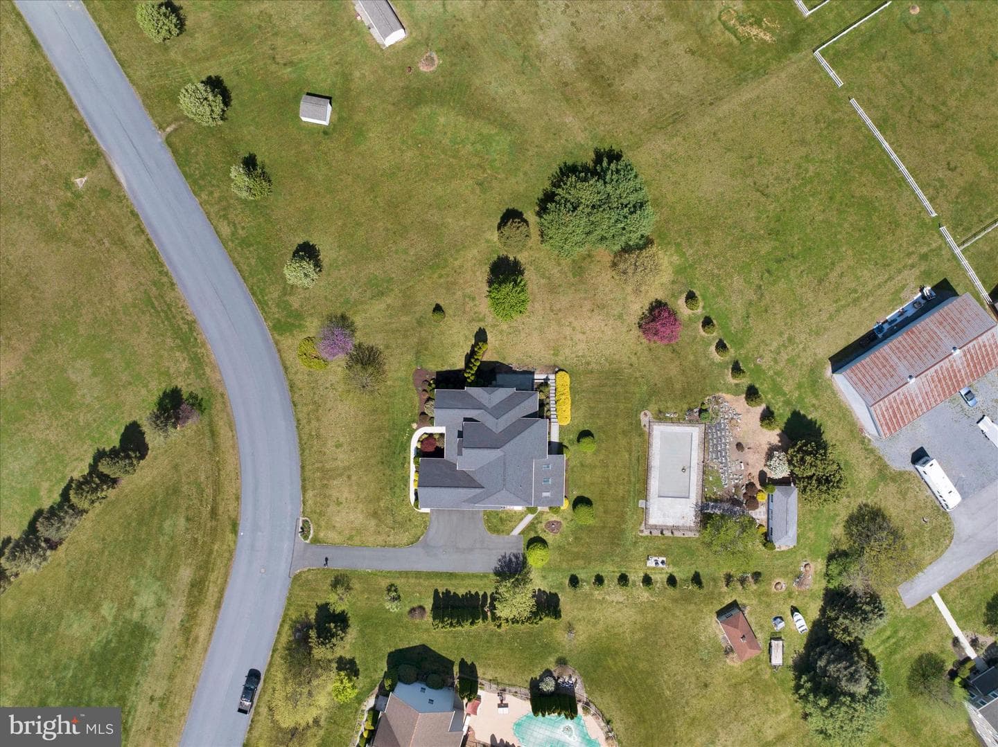 160 Eagleview Drive photo 60