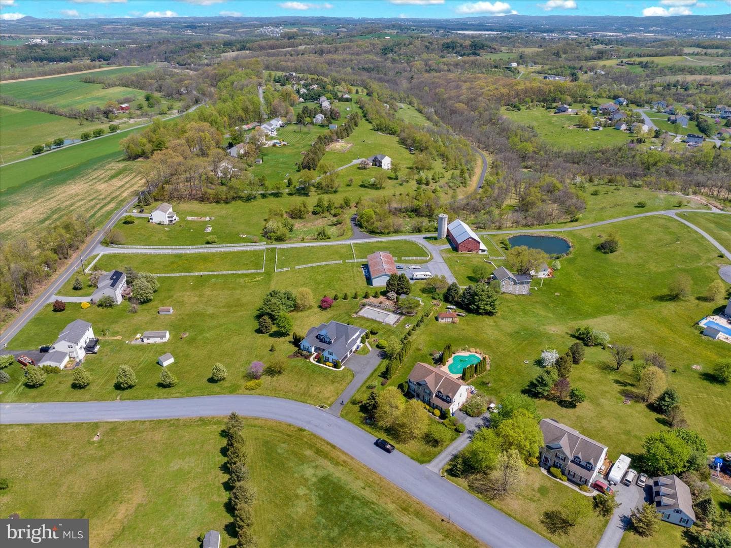 160 Eagleview Drive photo 61