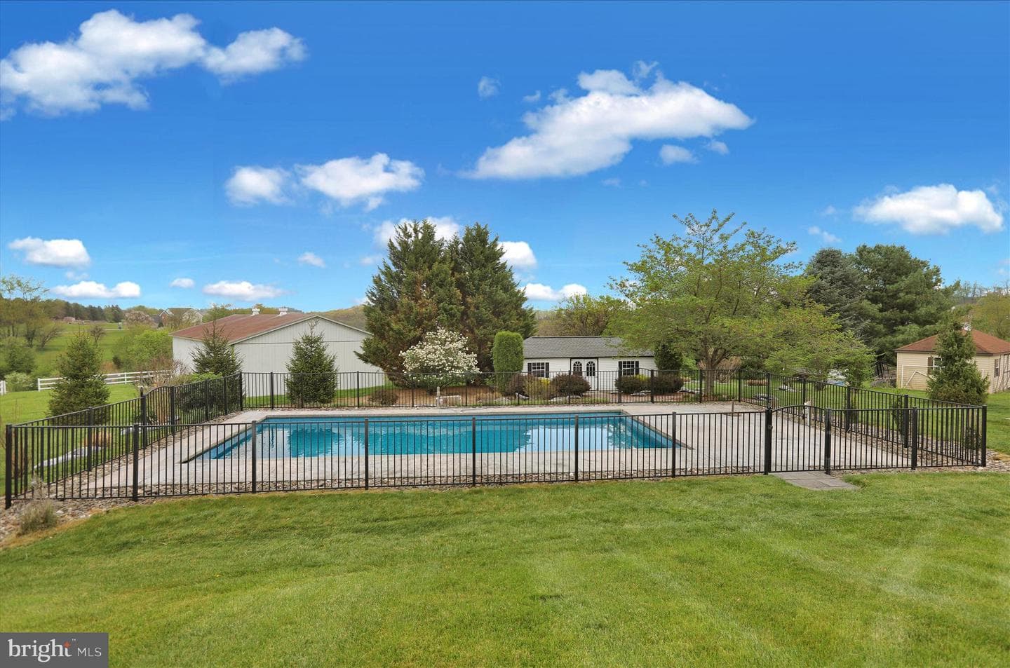 160 Eagleview Drive photo 71