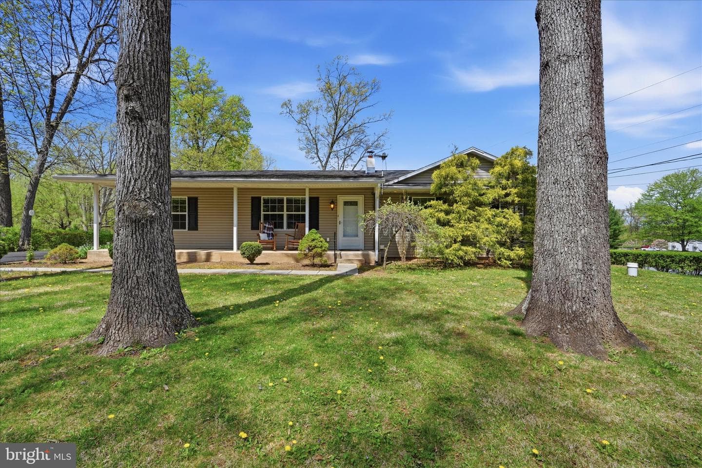 1988 Chestnut Hill Road photo 3