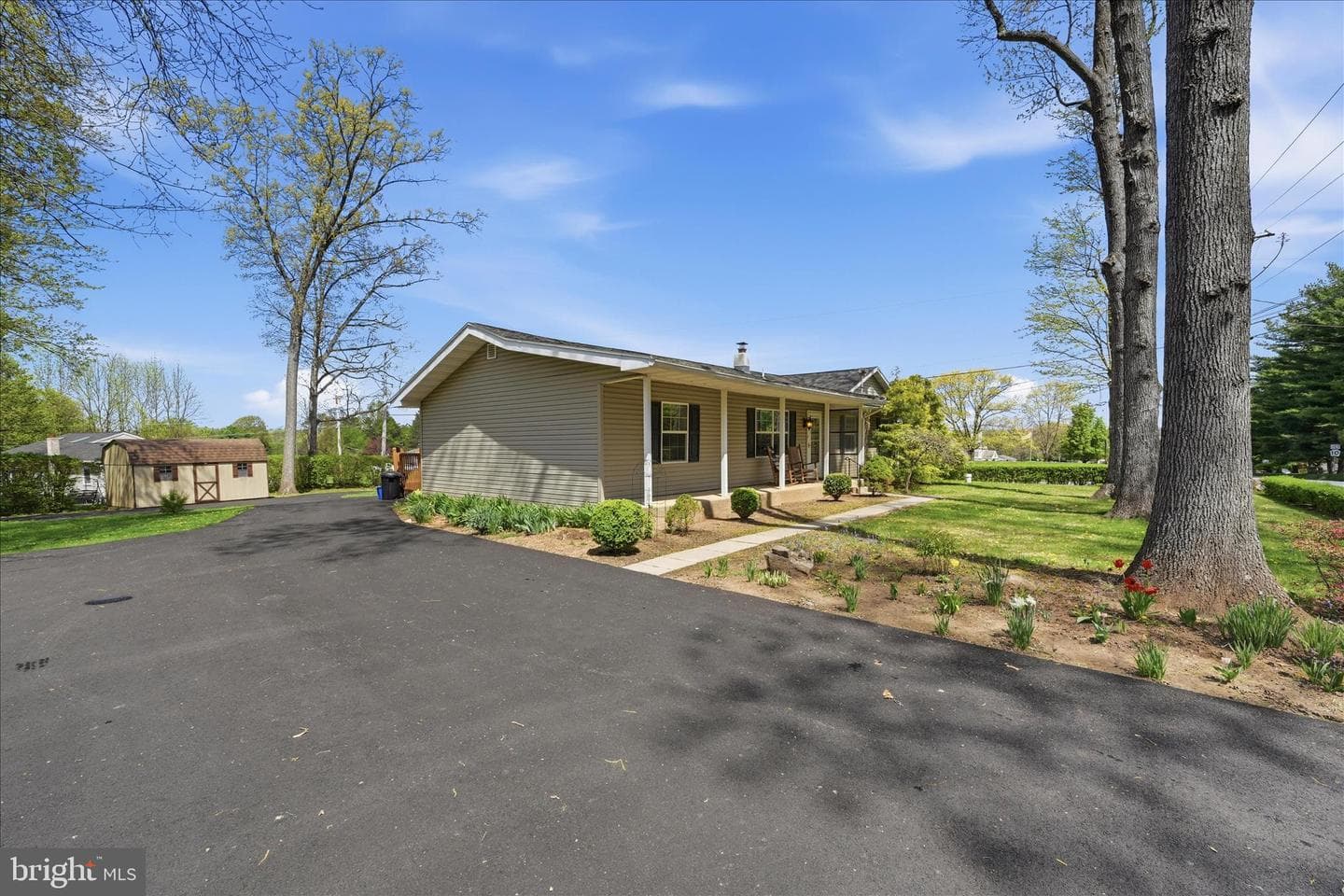 1988 Chestnut Hill Road photo 4