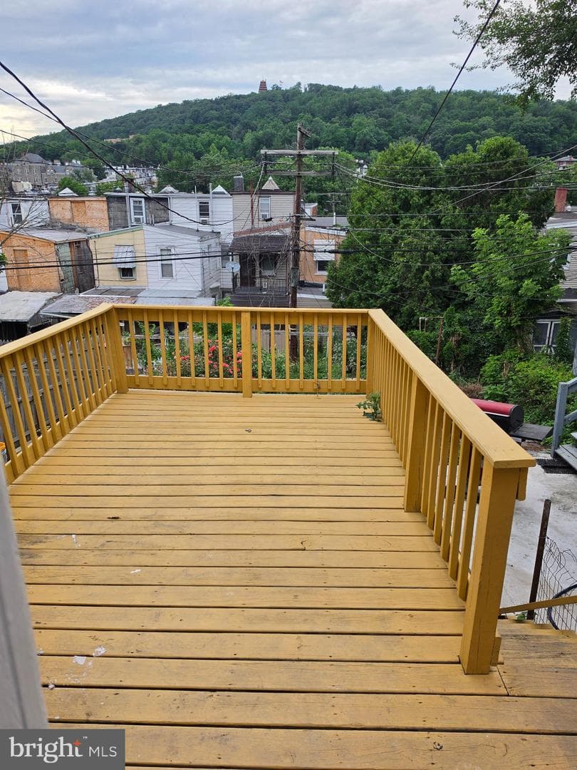 1633 Cotton Street photo 4