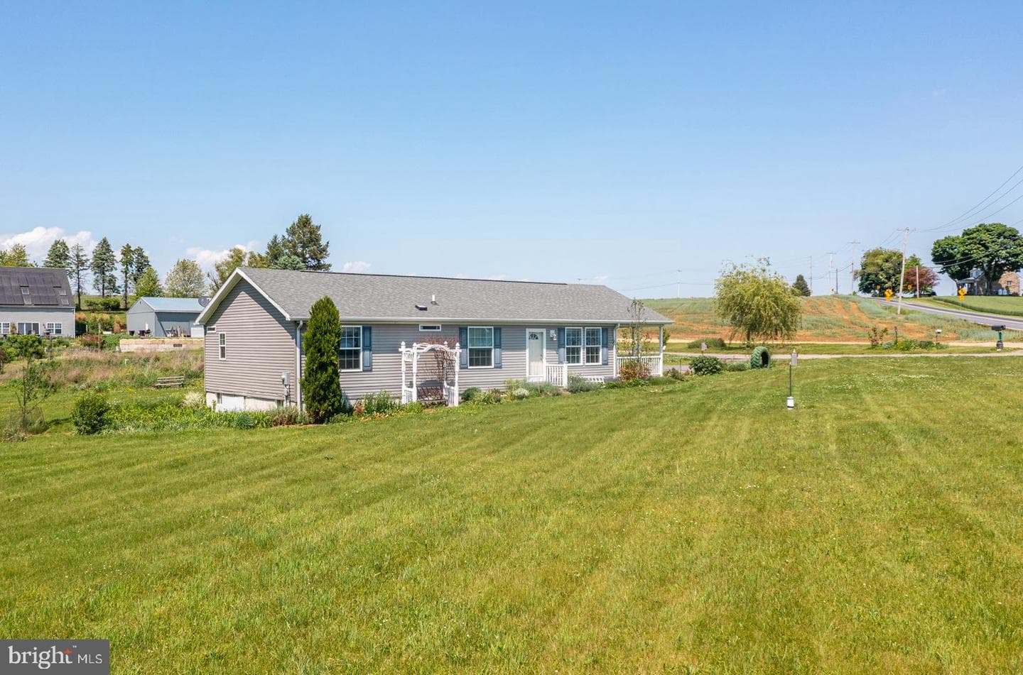 1360 Shoey Road photo 2