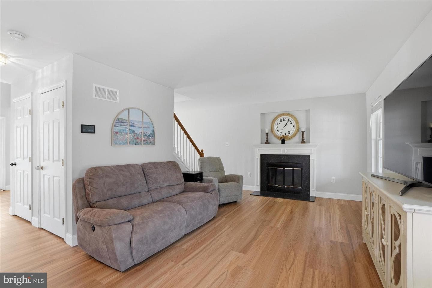 16 Horseshoe Drive photo 11