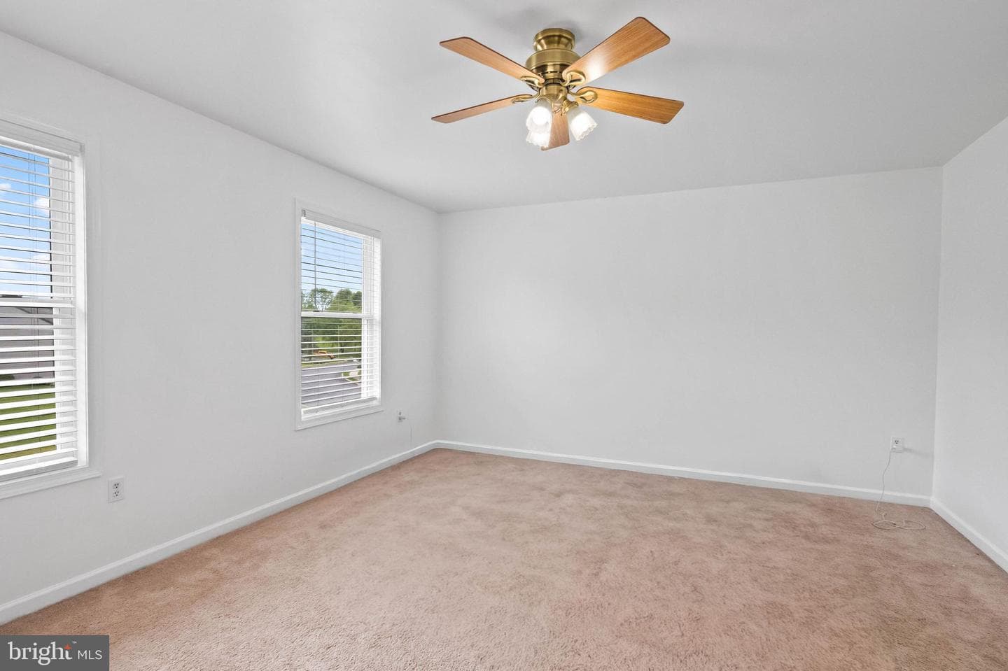 421 Harmony Lane photo 26