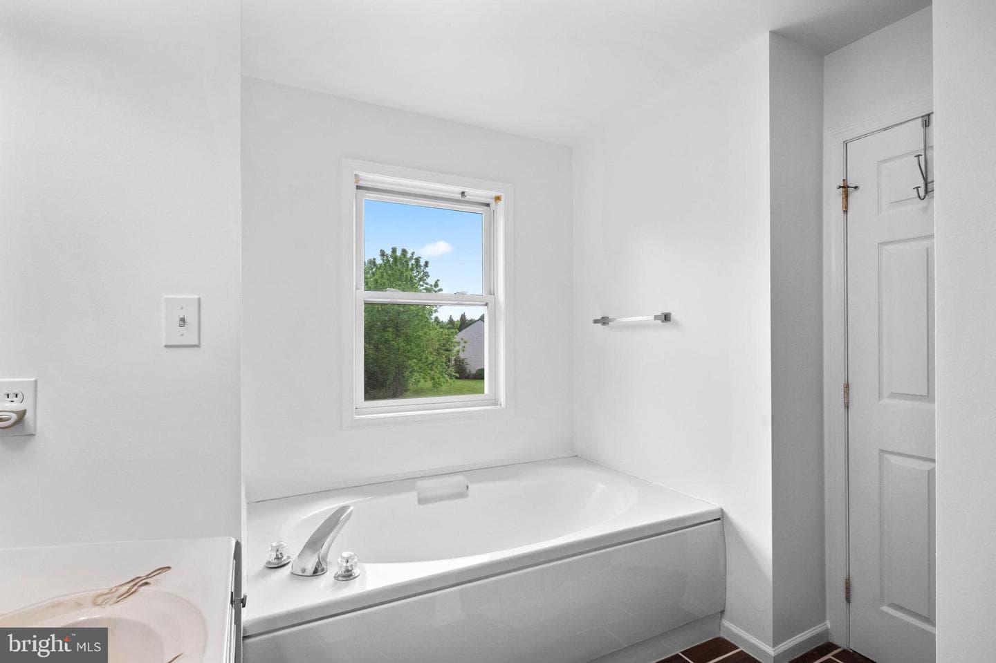 421 Harmony Lane photo 31