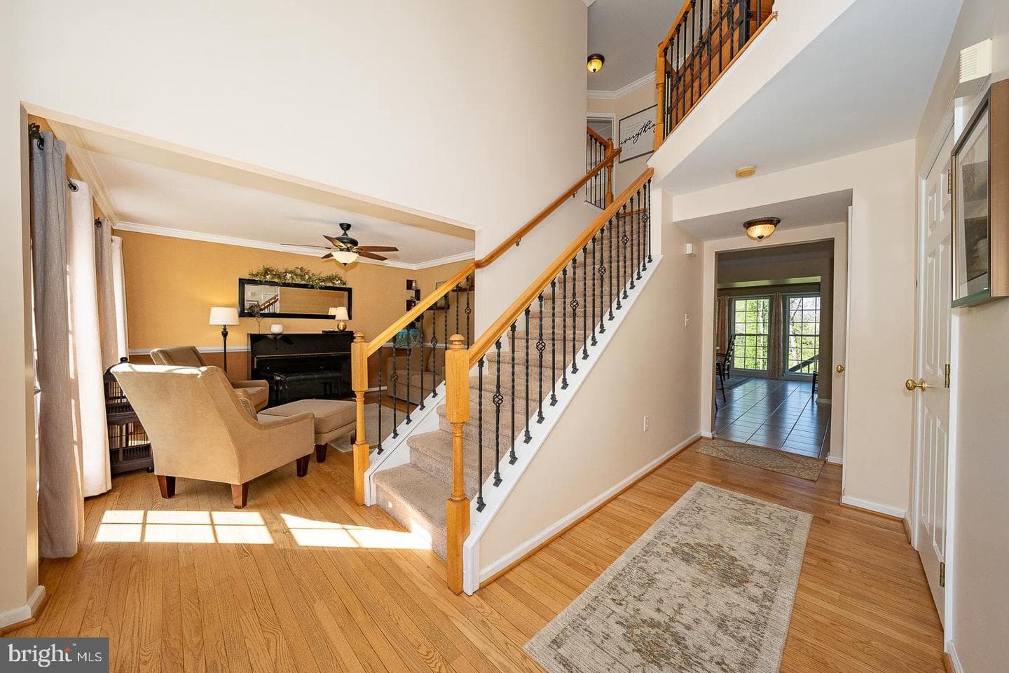 903 Maplewood Drive photo 5