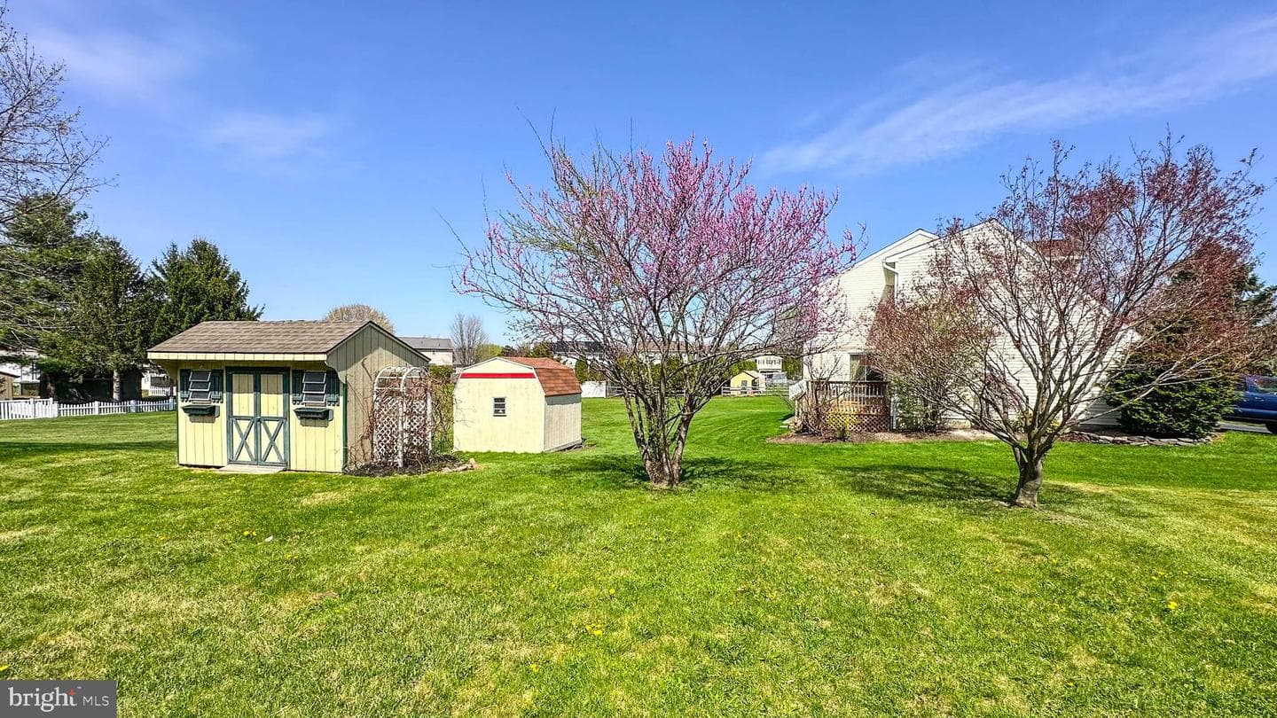 458 Appian Way photo 41