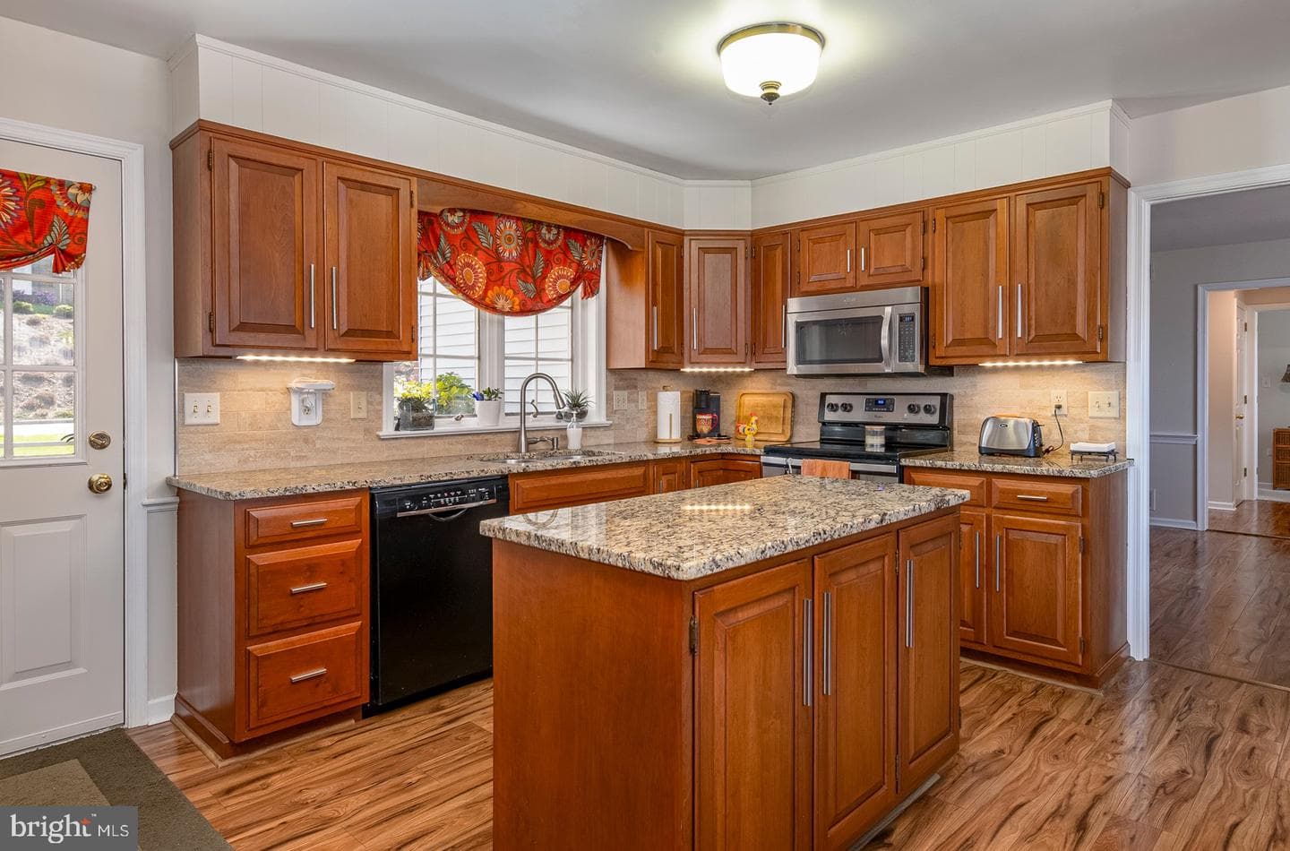31 Estates Drive photo 10