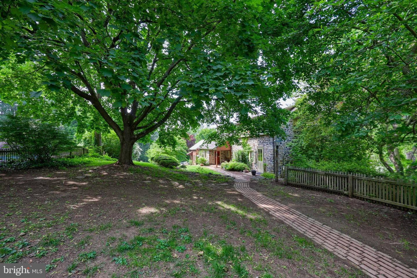 705 Schoffers Road photo 32