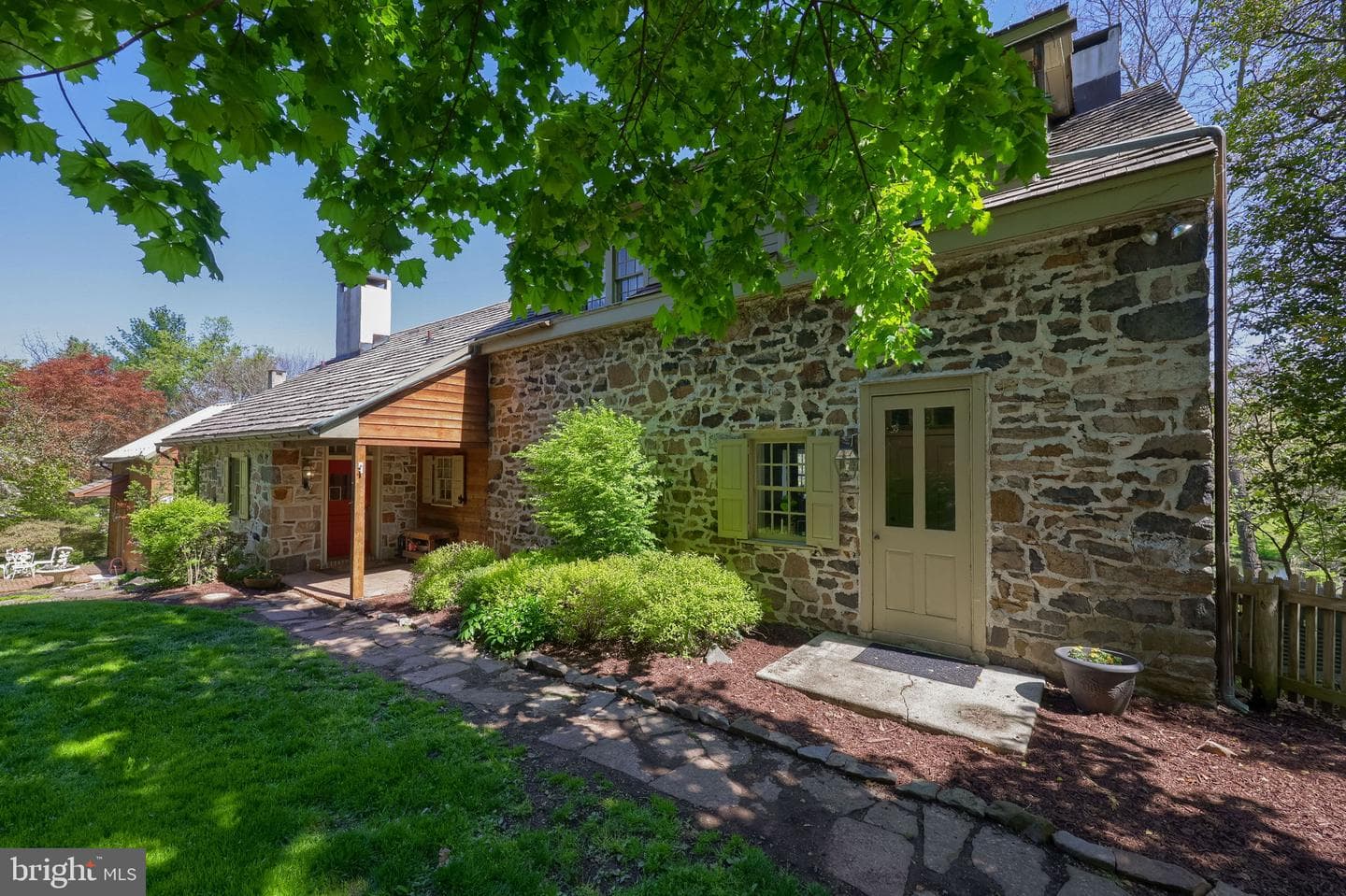 705 Schoffers Road photo 33