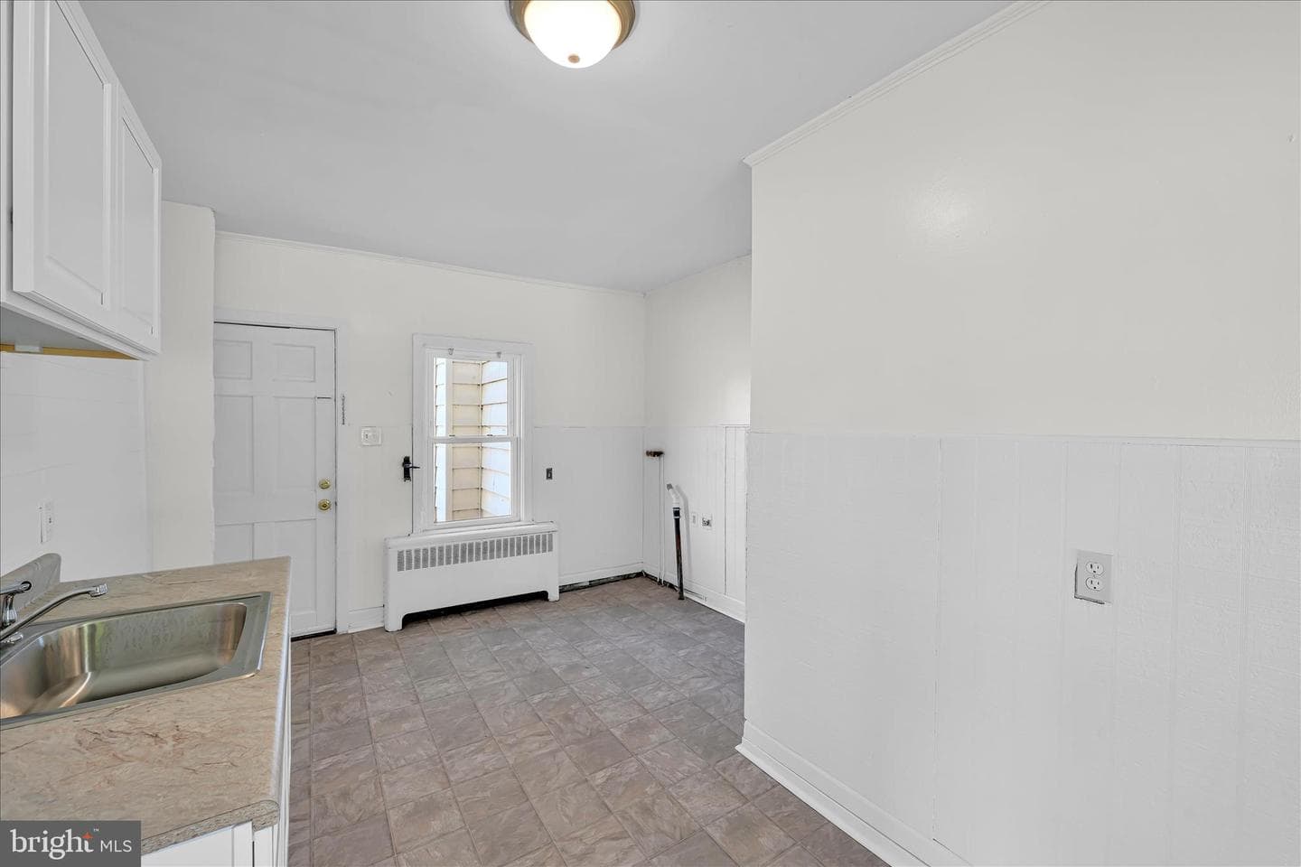 406 Noble St photo 55