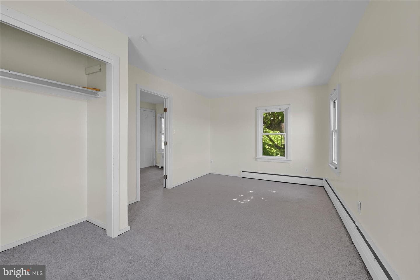 406 Noble St photo 59
