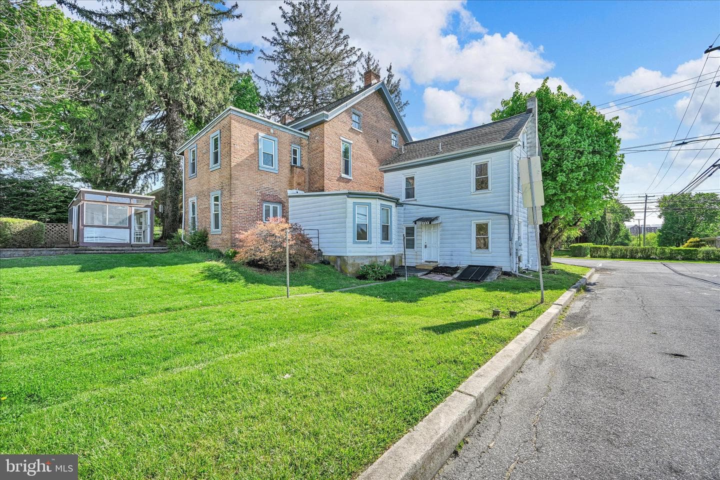 406 Noble St photo 66