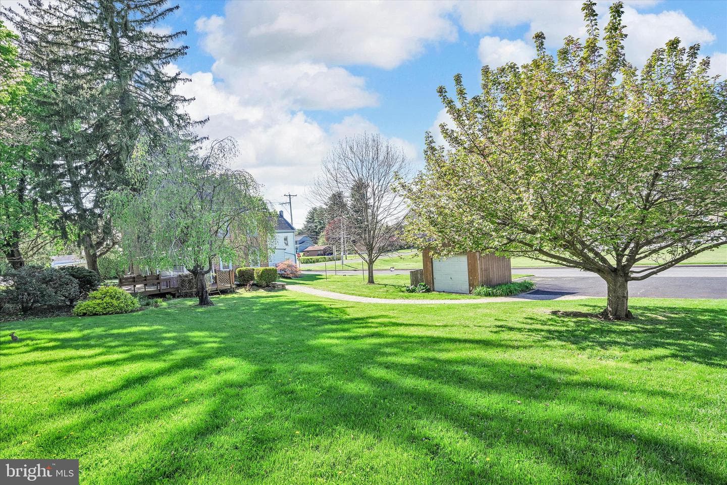 406 Noble St photo 72